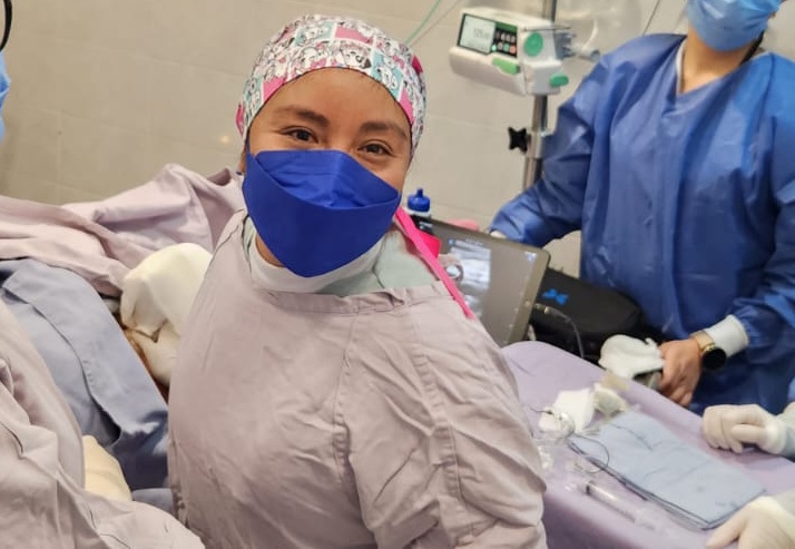 Mujer con dolor de cabeza